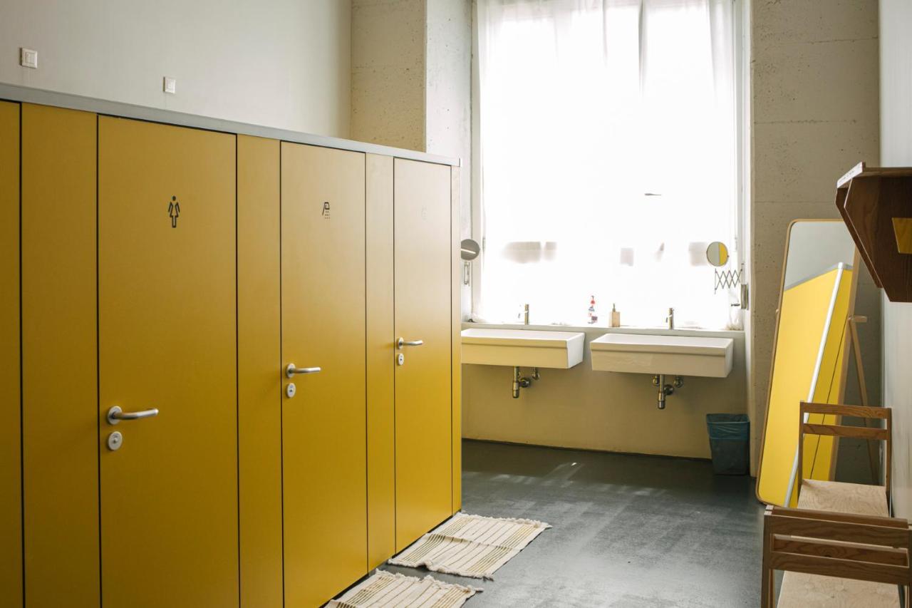 Hostel Casabase Mediolan Zewnętrze zdjęcie