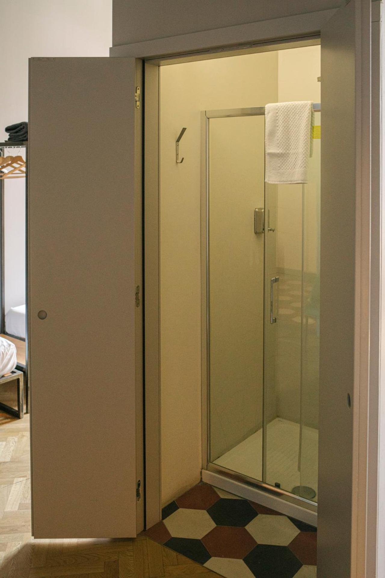 Hostel Casabase Mediolan Zewnętrze zdjęcie